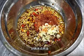 夏天来了，大厨教你面条就这样吃，简单一拌，爽口开胃解腻