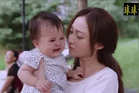 影视：妈妈一抱孩子就哭，爸爸抱没事，原来是妈妈没经验视频封面