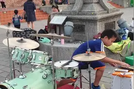 火遍抖音的神曲生僻字风靡了台湾，听听10岁小孩演奏的怎么样视频封面