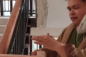 铁艺扶手配上实木扶手面，档次飙升了有没有？视频封面