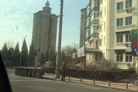 疫情下的北京，亚洲最大社区流动人口超70万的天通苑是什么状态视频封面