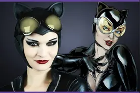 美妆：女子化妆打扮成了模特猫女郎，这种附带野性的美你喜欢吗？视频封面