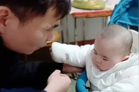 7个月的宝宝突然会叫爸爸妈妈了？是真的吗视频封面