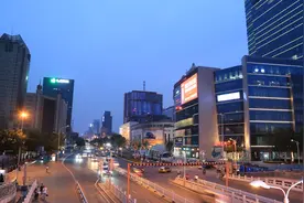 石家庄解放广场一带高楼好多，正在修建CBD未来潜力巨大视频封面