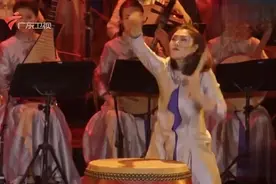 玖木乐团演奏《龙腾虎跃》，渲染了气势壮阔的欢腾场面，奏响舞台视频封面