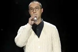 赵鹏《船歌》演绎男人的心声，浑厚的嗓音充满磁性，仿佛有吸引力视频封面