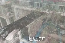 北京大晚上如同白天，黑压压的暴雨如柱，出行太危险了！视频封面