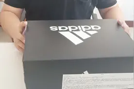 网上买了双adidas，小伙开箱评测ClimaCool2.0，到底怎么样呢视频封面