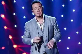 听杨坤现场版《男人要战斗》，今年我20岁，再难也要加油奋斗视频封面
