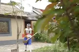 葫芦娃第2集真人版，笑了 记得关注视频封面