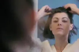 美国科学家研发“人皮”，贴上瞬间年轻20岁！比整容更安全更方便视频封面