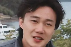 陈奕迅《无条件》"你永远胜过别人"视频封面