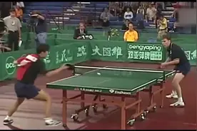 绝对经典！马琳vs瓦尔德内尔，直板之神和横板之神的巅峰对决视频封面