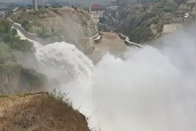 刘家峡水电站开闸泄洪，气势恢宏视频封面