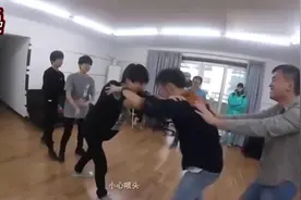 TFBOYS三小只和工作人员的打闹日常，那时候好开心！视频封面