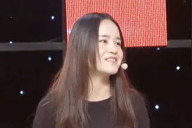 母亲48岁却坚持要生二胎，女儿坚持反对，直呼：丢人视频封面