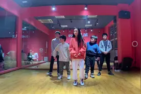 帅帅，，，，视频封面