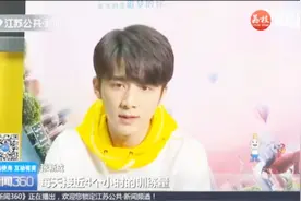 张新成、吴倩讲述《冰糖炖雪梨》幕后:刻苦训练,不走偶像剧路线！视频封面