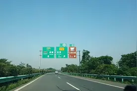 金堂下高速走金青快速通道去青白江限速80 路宽安逸视频封面