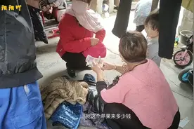 原来旧羽绒服在上海还能卖钱，大家以后别乱扔了，看一件能卖多少视频封面