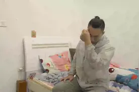 妻子怀孕9个月大出血，送进医院检查后，丈夫怒踹妻子肚子视频封面