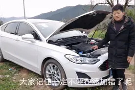 修理厂随便换个灯泡都几十块，这钱为何不自己来挣，不会我教你。视频封面