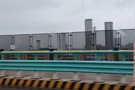 宣城10路公交车，听听音乐，看看宣城一路上的美景！