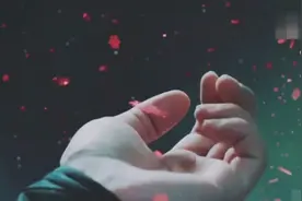 杨紫献唱一首《情霜》，《香蜜》的插曲，原来杨紫唱歌这么好听！