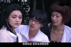 大S硬摆冷脸，随便笑一下都能让何润东一秒变痴汉视频封面