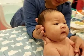 给宝宝剃胎毛的时间，不是满月，家长别再弄错了视频封面