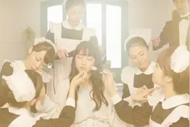 富家千金日常生活，没睁眼便已经洗漱好，连上车都有专人抬送视频封面