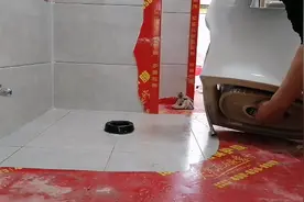 中海城尚城，安装浴室柜，马桶，告诉大家怎么样测量马桶孔距。视频封面