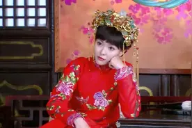 唐嫣古装造型合集，化身民国少奶奶，穿戴华丽服饰，气质高贵优雅视频封面
