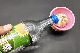 白醋滴在大蒜里，这个作用太厉害了，早些知道就好了，太棒了视频封面