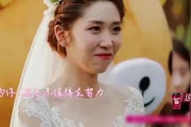 薛之谦现身婚礼现场，为新婚夫妻演唱《为了遇见你》，出场很特别视频封面