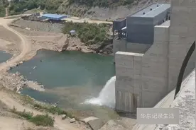 安庆潜山市下浒山水库，山青水秀，风景美，环湖公路建设中视频封面