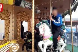 别人家的妈妈和儿子！妈妈带儿子出游缓解高考压力反被说小题大做视频封面