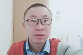 学生早到校被拒门外，网友质疑为什么不能让进校门？安全谁负责
