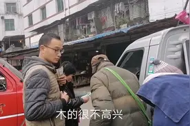 王耀今天终于下定心，生意还可以。却一点也不开心。视频封面
