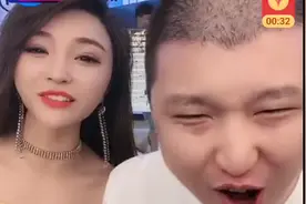 全网第一次，二驴在直播间送汽车！网红是是真有钱！视频封面