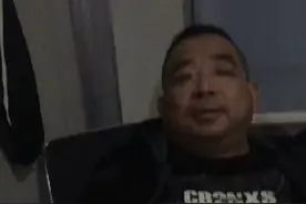 老哥喝多了  牙咬的嘎嘎响😂视频封面