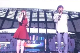 EXO朴灿烈现场典藏《Stay With Me》，完全是《太阳的后裔》再现视频封面