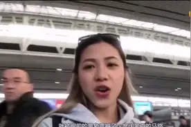 美国华裔带女儿来中国旅游，第一天就被震撼：当初要是不移民多好视频封面