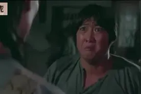 小伙子晚上睡棺材上，准备鸡蛋，黑狗血，狗爪，这样的捉鬼真是神视频封面