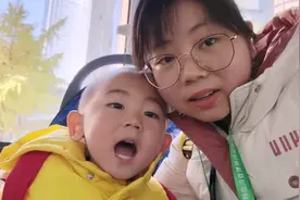 带大家看看，老外是怎么给我们国内宝宝上课的，宝宝能否接受视频封面
