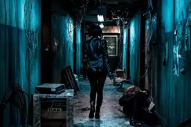 美女结婚当天还得执行杀手任务，看她如何报仇的视频封面