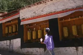 西游日记）——藏传佛教最大的寺庙格鲁派寺院哲蚌寺视频封面
