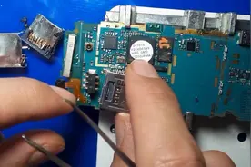 老爷爷的三星手机不认卡，直接更换卡槽完美解决视频封面