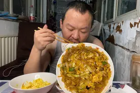 山西人吃米饭确实不行吗？这么好的下饭神菜，阿伟才吃一碗，可惜视频封面