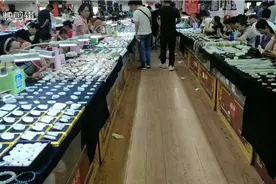 河南南阳最大的玉石市场，种类齐全，还有你好奇的假货是什么样子视频封面